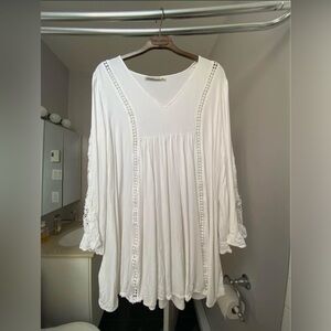 white boho flowy dress